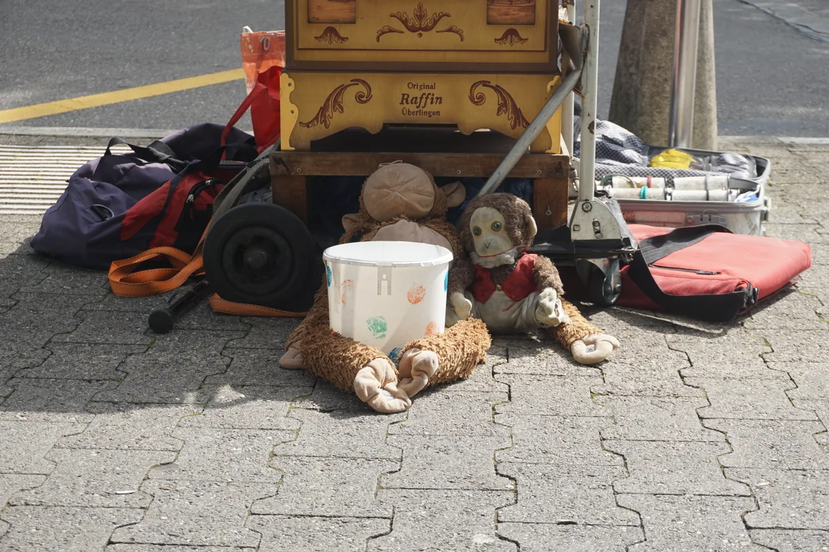 Zwei Stofftiere